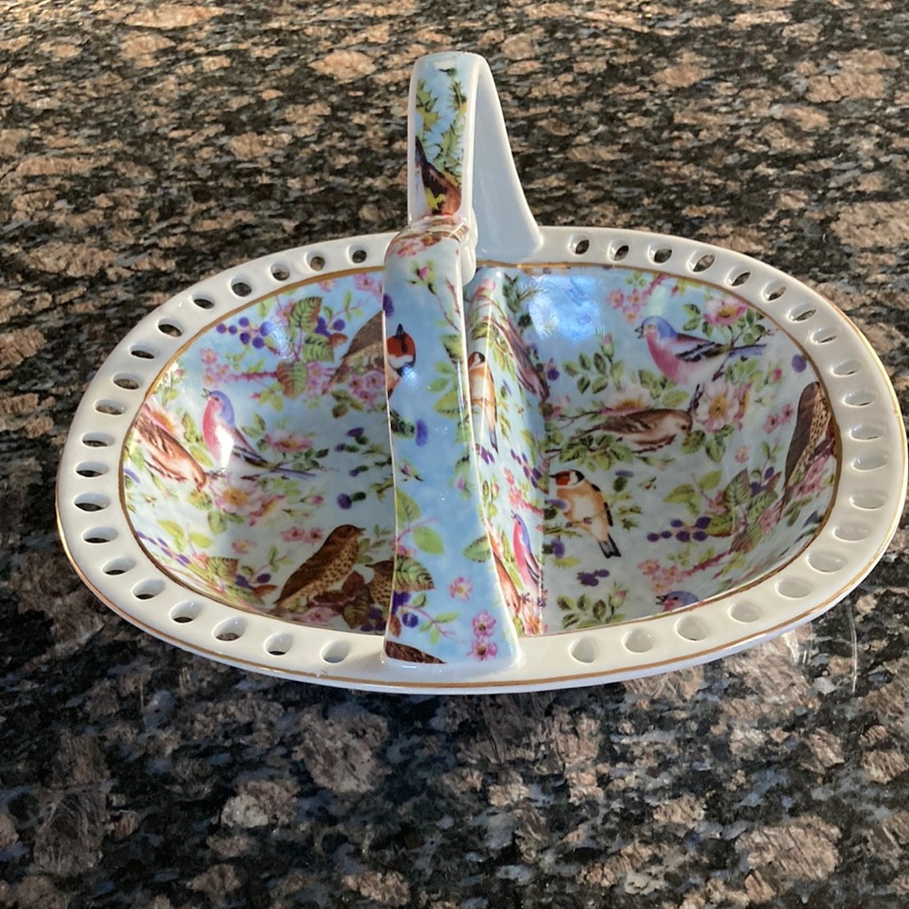 JAY&SONS VINTAGE CERAMIC DIVIDED BASKET SONG BIRDS MAYFAIR COLLECTION